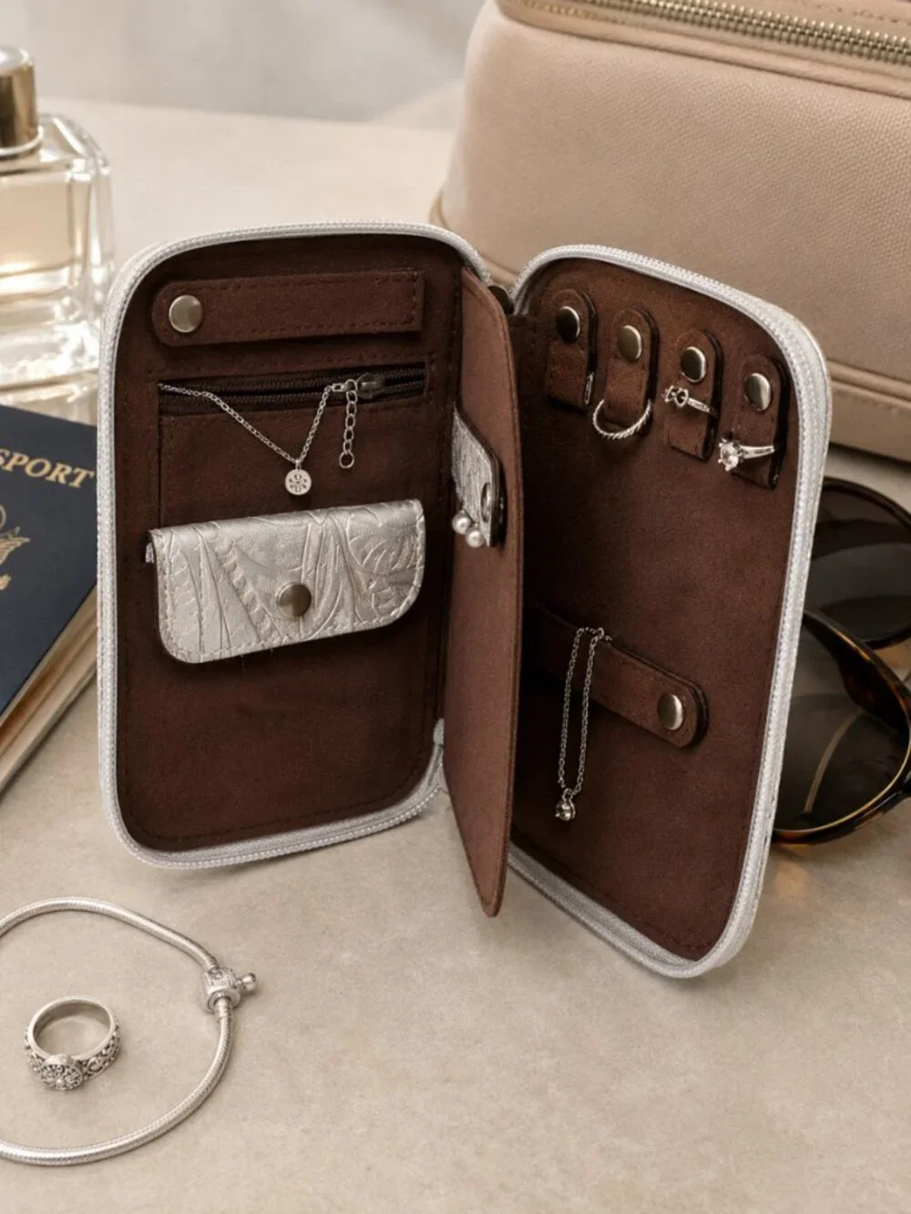 Justin White Tooled Western Jewelry Case NWT